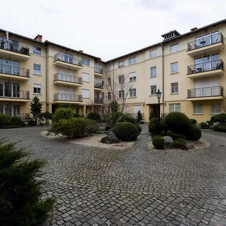 Апартаменты Large Victus In With 2 Terraces Parking And Bathtub By Renters Сопот